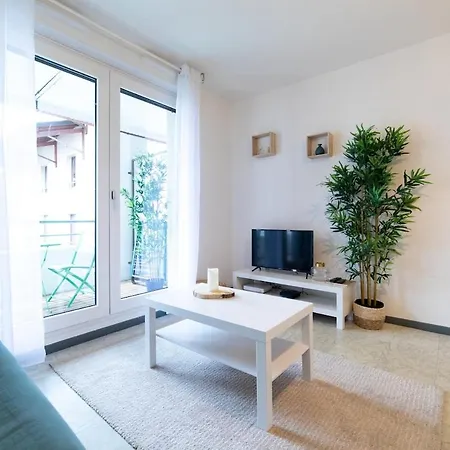Le Jolimont -hometimal - Parking - Terrasse - Metro 아파트